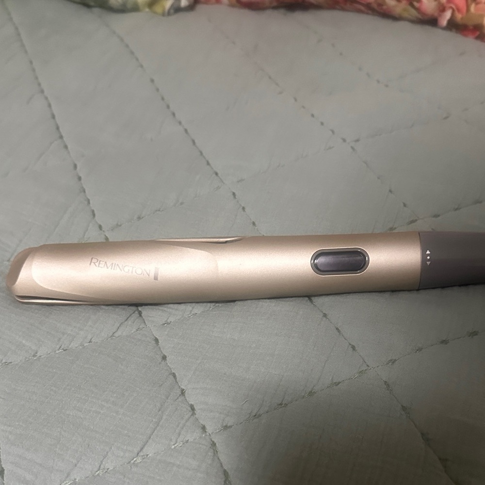 Remington Metallic Gold Hair Styler